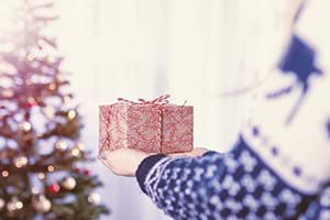 christmas gifts pros and cons